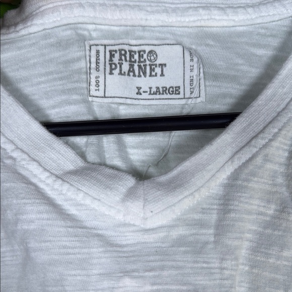 Free Planet White Short Sleeve Crew Neck Tee - Picture 2 of 12